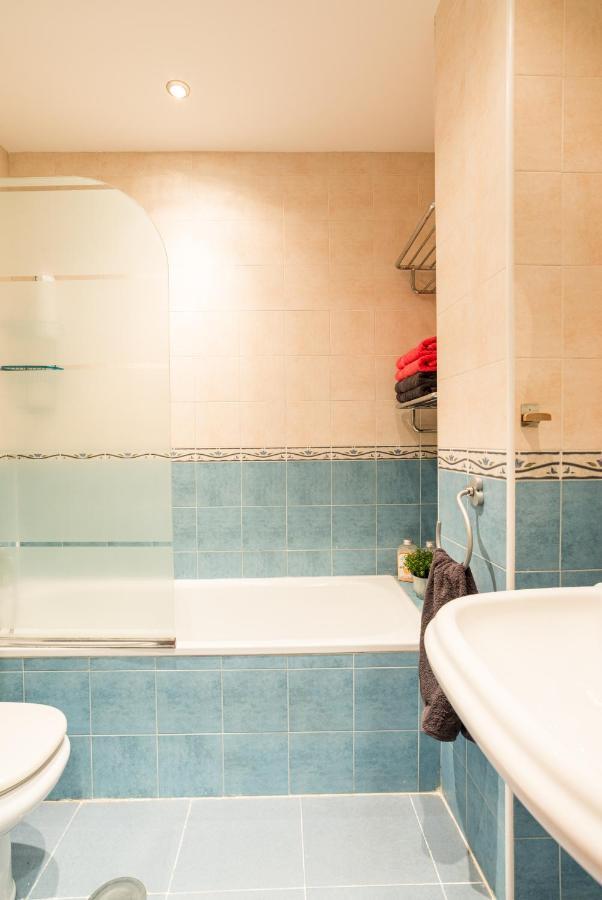 Family Noemi Home Center Málaga Dış mekan fotoğraf