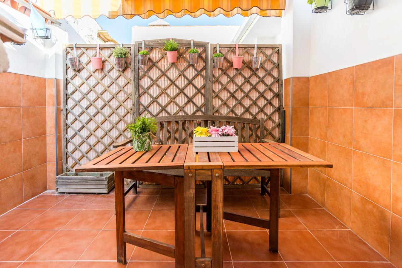Family Noemi Home Center Málaga Dış mekan fotoğraf